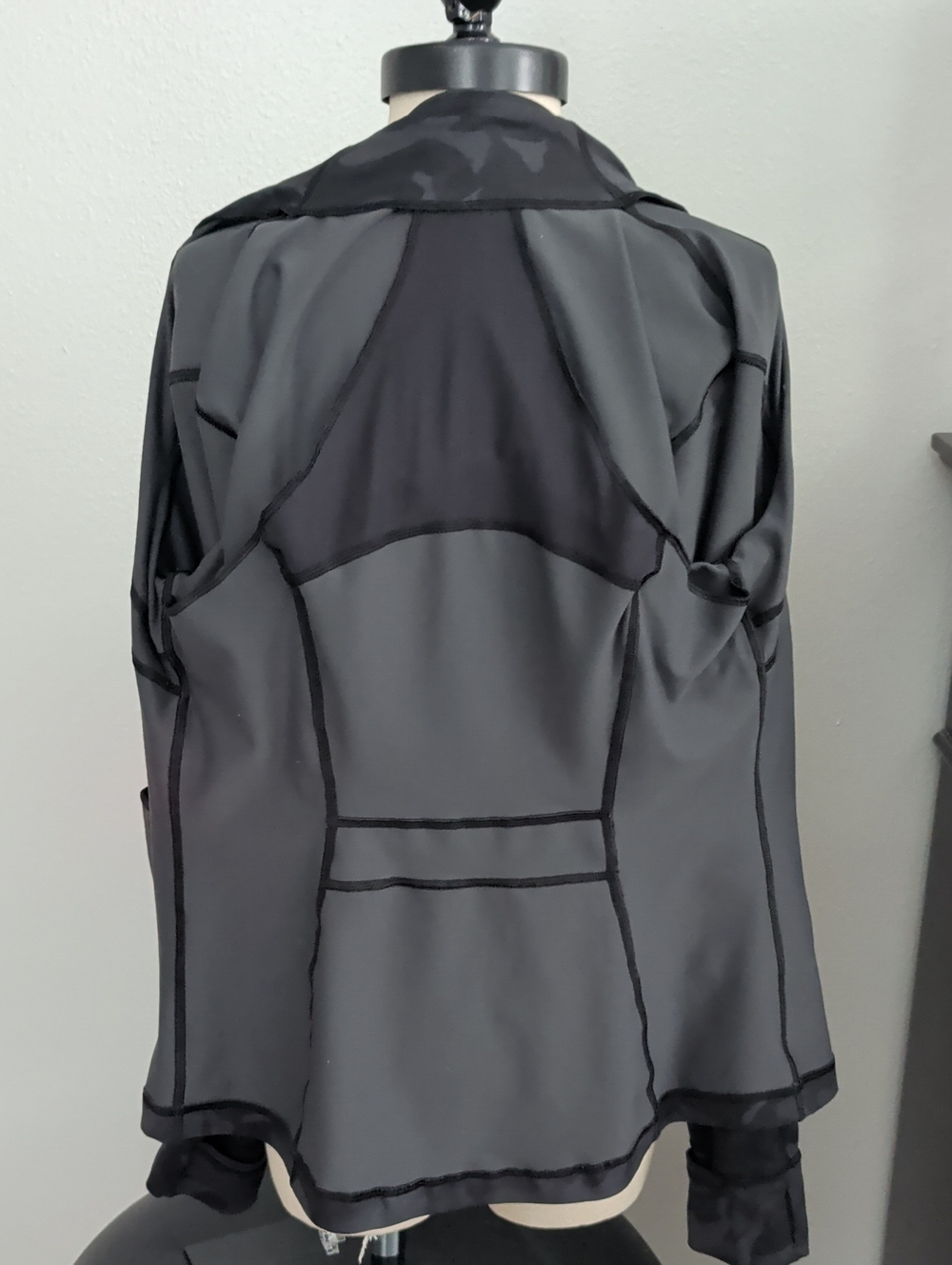 Lululemon Define Jacket - Picture 9 of 13